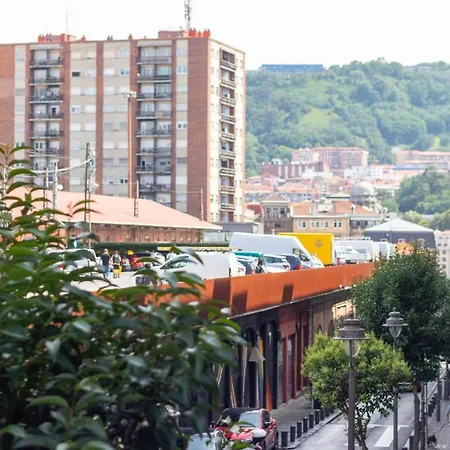 Piso De Diseno Junto Al Casco Viejo * ビルバオ
